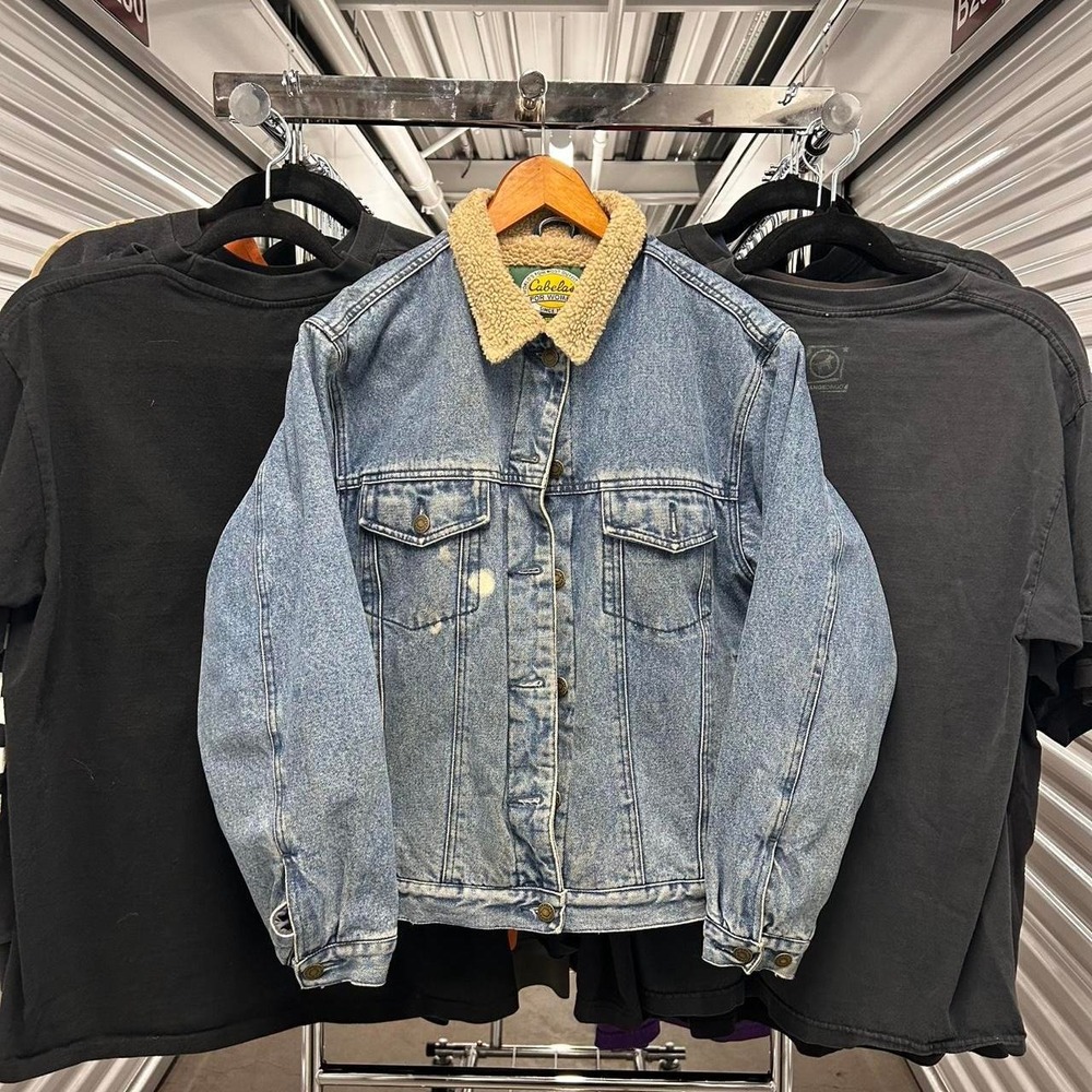 Vintage 2000's Light Blue Cabela's Streetwear Essential Denim Jacket